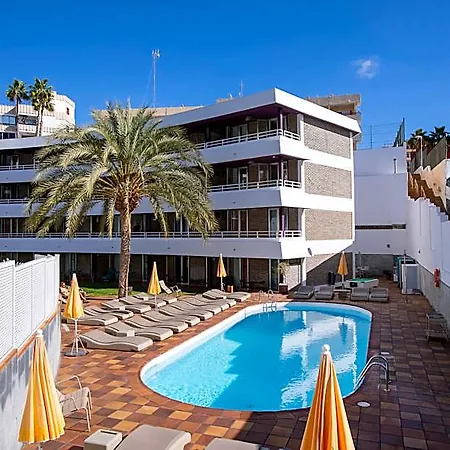 Otel Jacarandas
