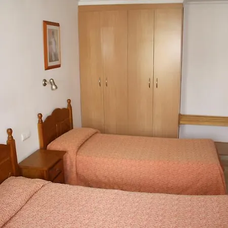 Jacarandas بلايا ديل إنغلز